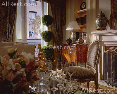 Hotel Four Seasons George V 33